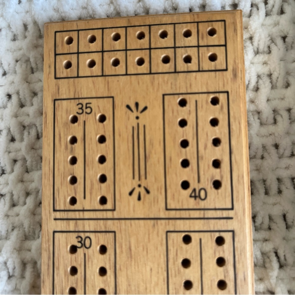 Pressman Classic Cribbage Solid Hardwood Board with Pegs & Instruction Booklet - Picture 4 of 13